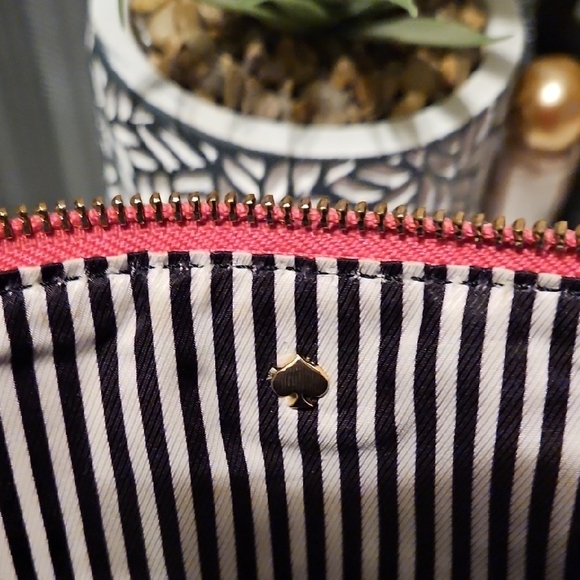 🎀♠️Kate Spade 🎀♠️Leroy Street Tenley Cross-body Bag  - Picture 12 of 14